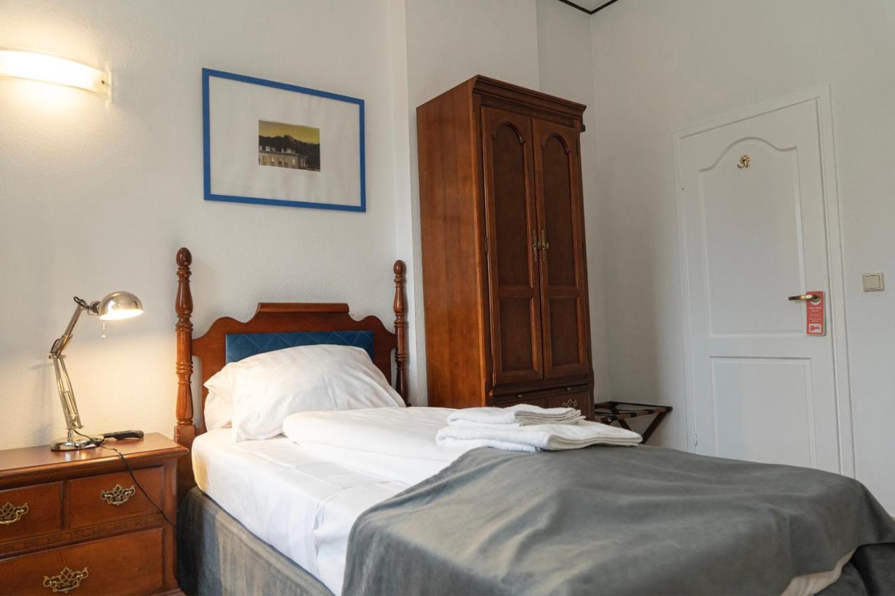 Hotel Petit Wannsee Берлин Экстерьер фото